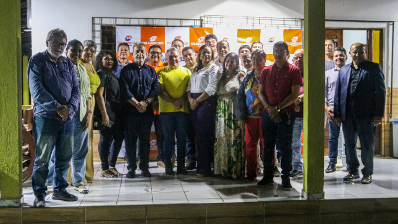 Flávio Targino reúne pré-candidatos e mostra prestígio político