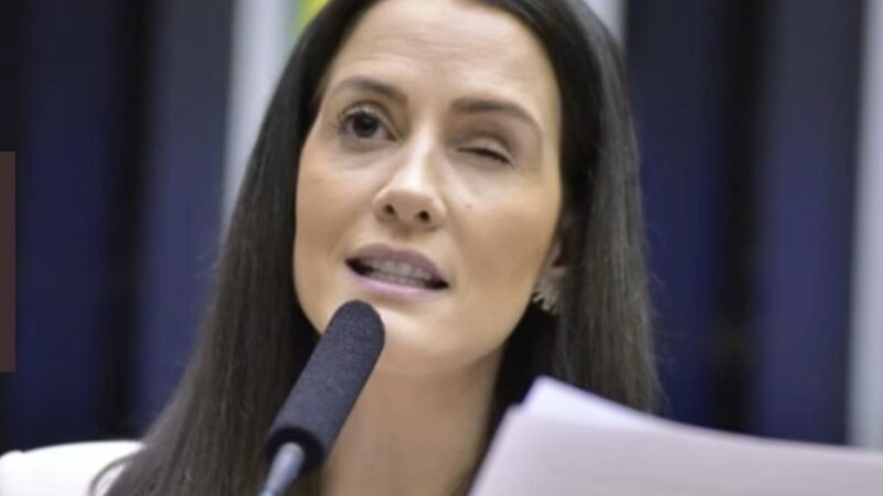 Morre aos 39 anos a deputada federal Amália Barros, dirigente do PL