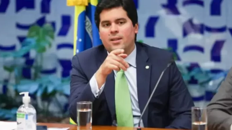 Ministro do Esporte quer paralisação temporária do futebol brasileiro