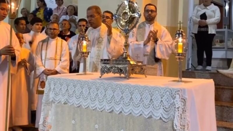 Veja como foi a celebração de Corpus Christi em Palmeira dos Índios
