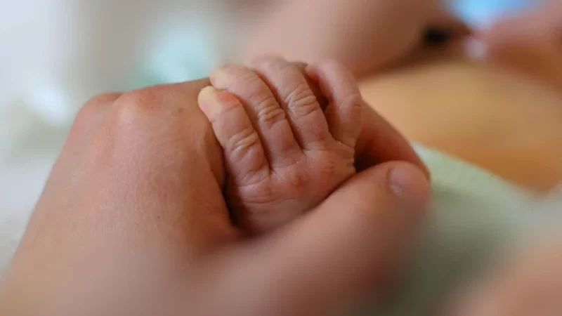 Homem fica incomodado com choro da filha recém-nascida do vizinho e faz ameaças em arapiraca