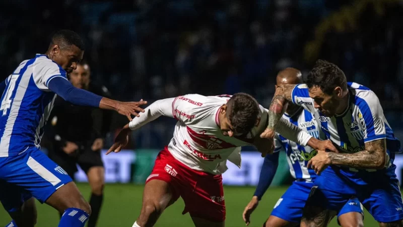 CRB não joga bem e perde para o Avaí em Santa Catarina