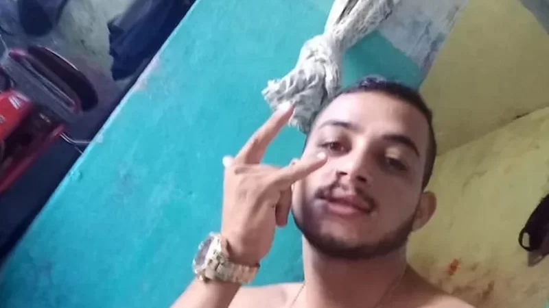 Jovem é morto com golpes de arma branca e pedradas em Santana do Ipanema