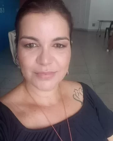 Professora tem dificuldades para custear o tratamento de fibromialgia