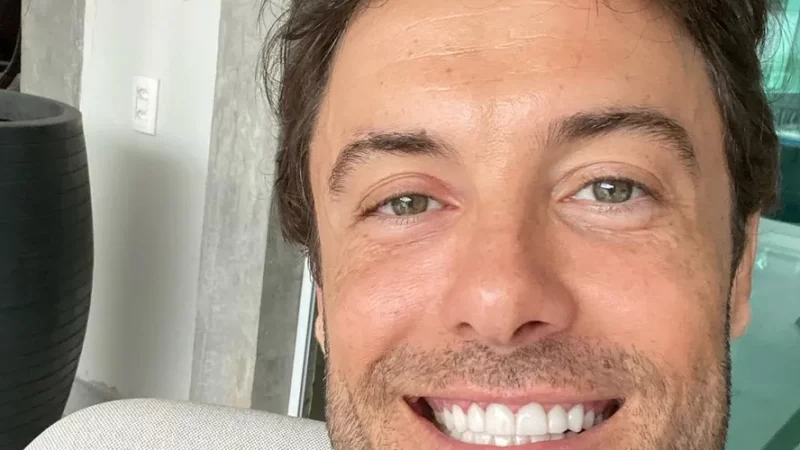 Após ficar entre a vida e a morte, Kayky Brito volta a atuar