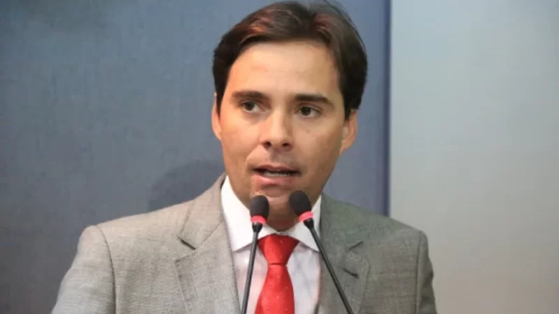 Kelmann Vieira anuncia oposição ao Governo: “Sua parceria não precisa mais ser comigo governador”