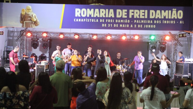 Segundo dia da Romaria de Frei Damião reúne fé e louvor no Distrito de Canafistula, em Palmeira dos Índios