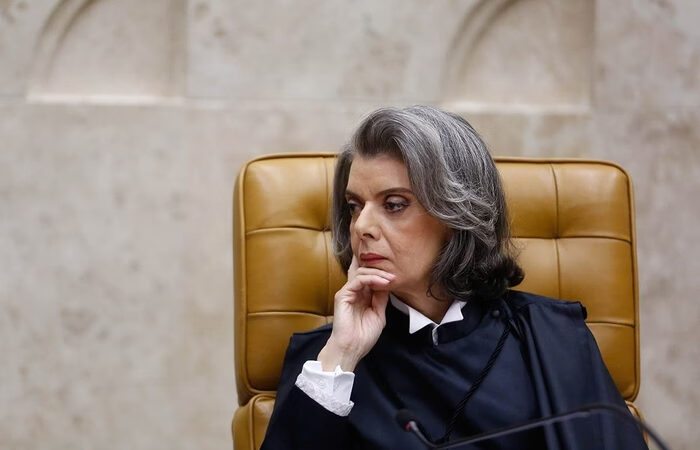 Cármen Lúcia é eleita vice-presidente do TSE; Nunes Marques toma posse