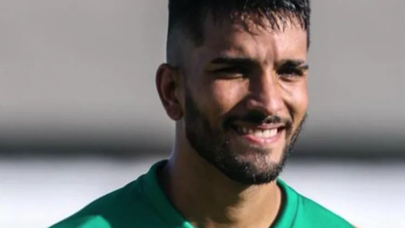 CSE fecha a contratação do volante Matheus Rosas