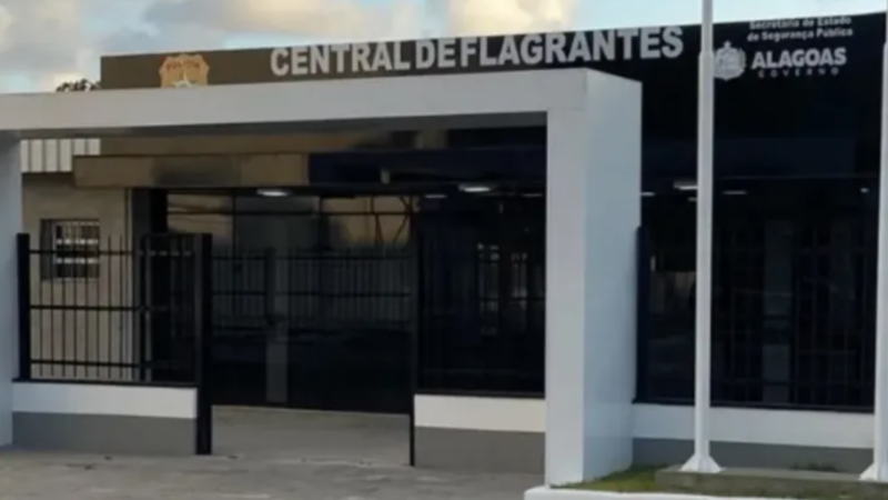 Homem é preso no Jaraguá após exibir arma de fogo em meio à multidão em show