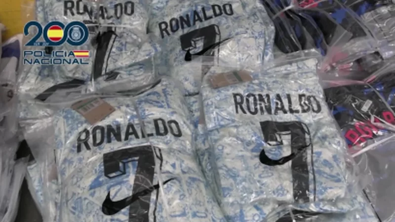 Espanha apreende r$ 34 milhões em camisas falsas da Champions e da Euro