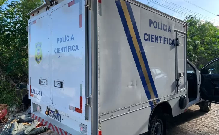 Homem é encontrado morto após bebedeira com familiares