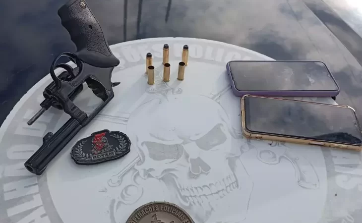 Troca de tiros com a polícia deixa um morto durante cumprimento de mandado