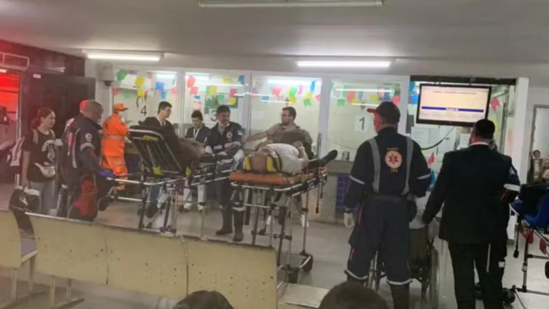 Turbulência deixa 30 feridos e avião faz pouso emergencial no Brasil