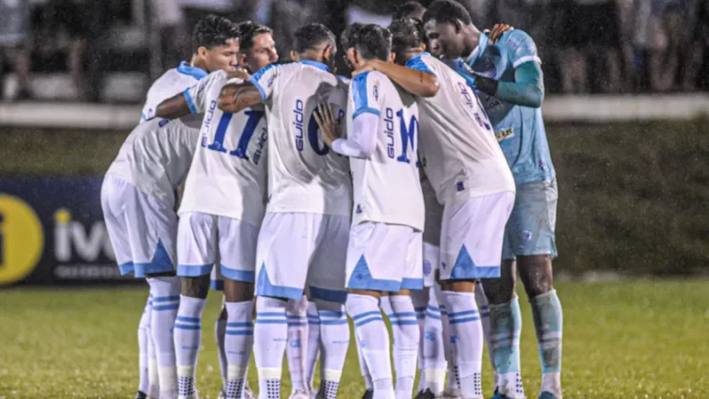 Elenco do CSA se reapresenta nesta terça (9) visando ao jogo contra o Floresta