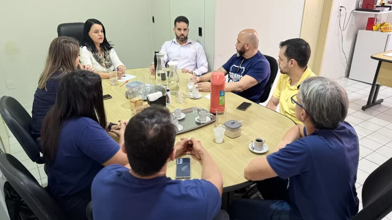 Direção da Polícia Científica recebe comissão do cadastro de reserva