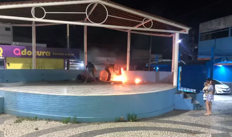 Homem ateia fogo em moradores de rua enquanto eles dormiam