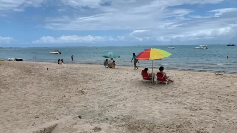 Veja quais pontos estão impróprios para banho em praias de Maceió
