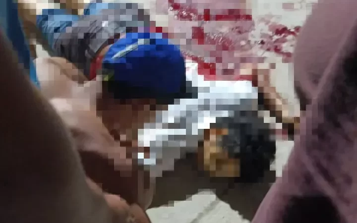 Atentado em praça pública deixa um morto e outro ferido