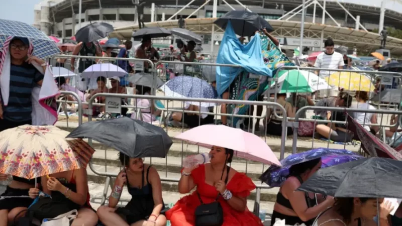 Governo determina que grandes eventos devem fornecer água grátis ao público