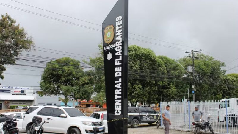 Mulher é agredida com chineladas no rosto pelo próprio marido em Maceió