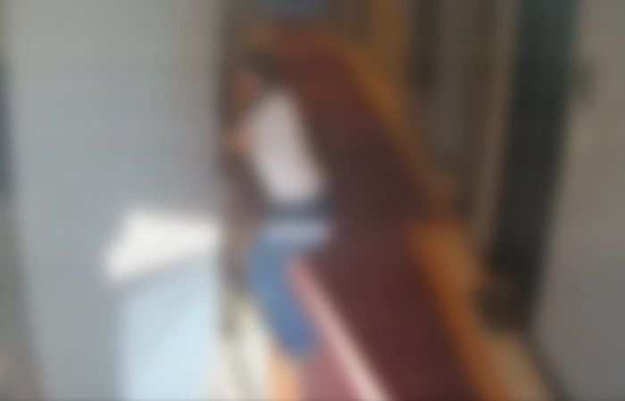 Médica invade apartamento, esconde-se em armário e atira no ex