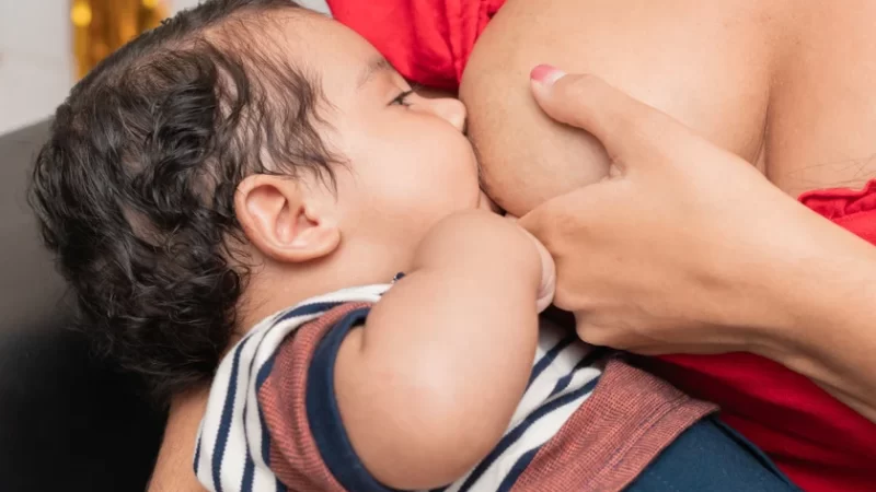 Agosto Dourado: confira cinco dicas de amamentação