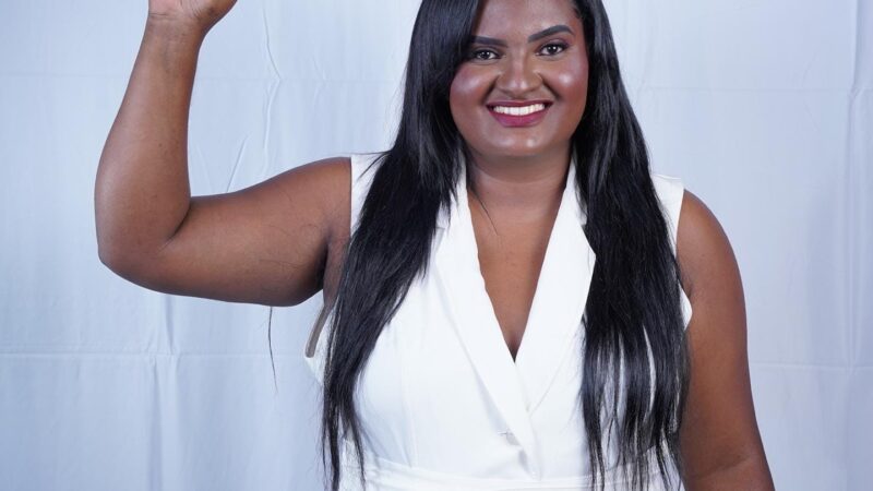 Nos 64 anos da história do município de Campo Alegre, AL, Bya Martini é primeira candidata à vereadora, negra