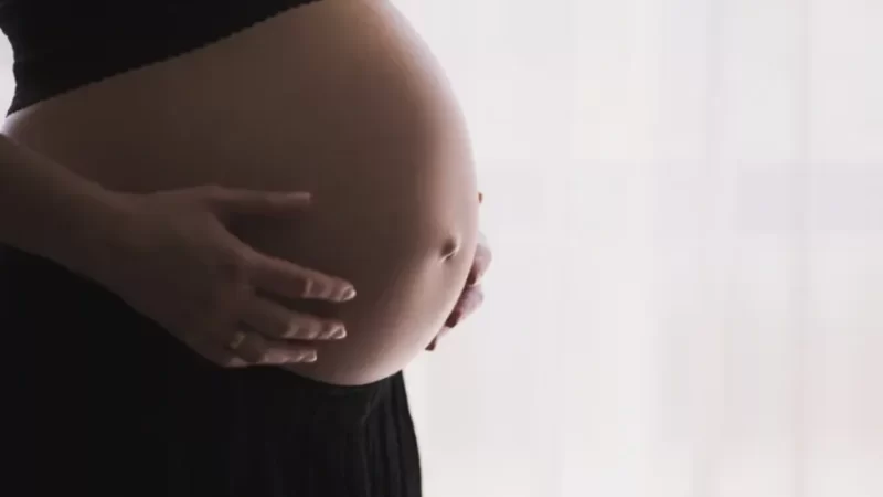 Mulher garante na Justiça direito de abortar feto sem chance de vida