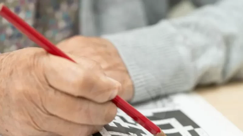 Saiba quais hábitos adotar (e evitar) para reduzir o risco de demência