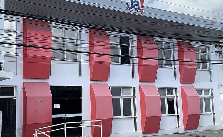 Central Já do Centro de Maceió é invadida; atendimentos estão suspensos