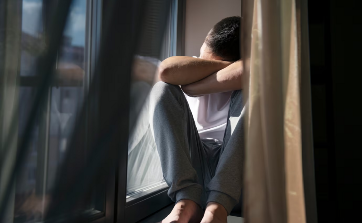 Brasil tem mais de 30 internações ao dia por tentativa de suicídio; saiba como pedir ajudar