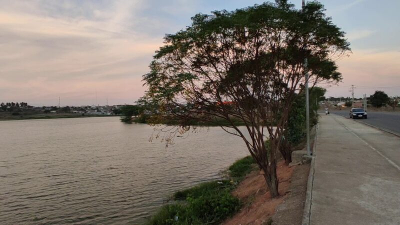Cadáver de homem é encontrado por pescadores em lago de Arapiraca