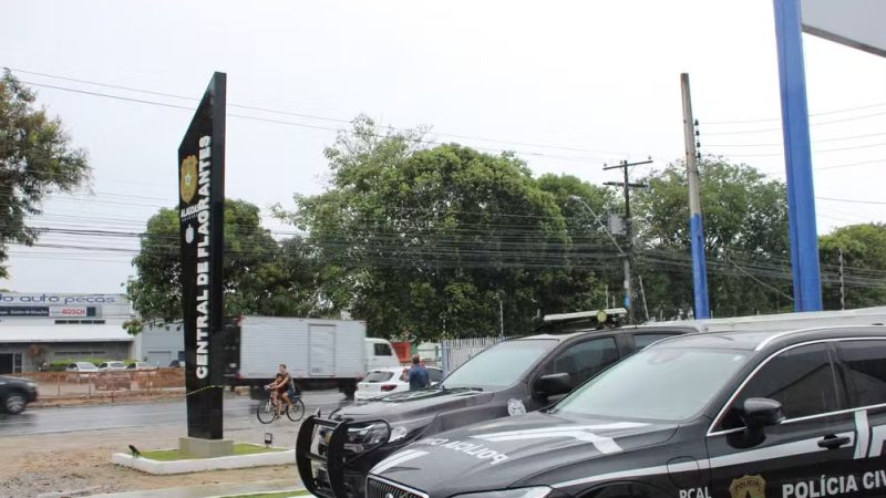 Mulher é esfaqueada em Maceió; marido confessa e diz que descobriu que ela mentia pedindo dinheiro na internet para o filho