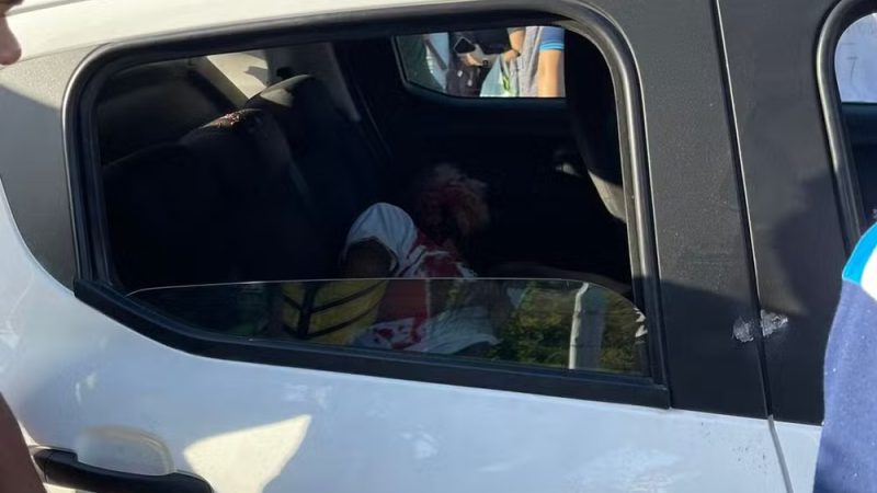 Passageiro de carro por aplicativo morre baleado em Satuba