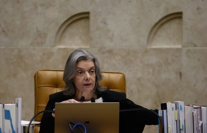 Cármen Lúcia chama eleitores para 2º turno: “Por um Brasil mais justo”