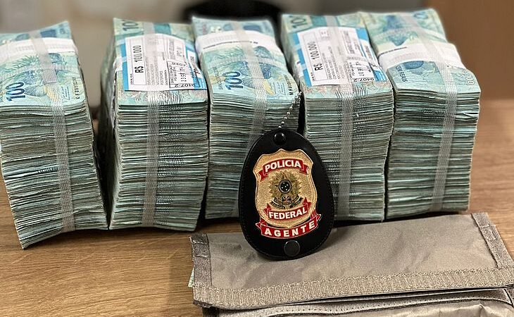 Dinheiro apreendido pela PF já é quatro vezes maior que da última eleição