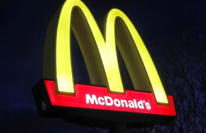 EUA: surto de E. coli pode estar relacionado a sanduíche do McDonalds