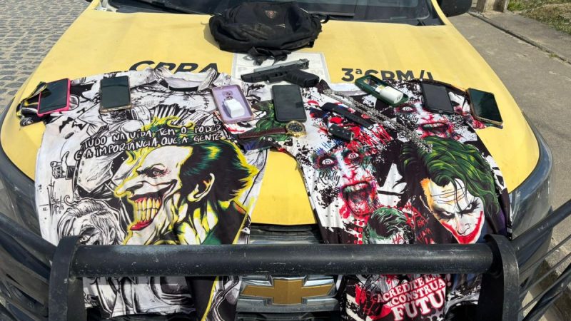 Dois são presos com veículo e celulares roubados na Zona Rural de Chã Preta