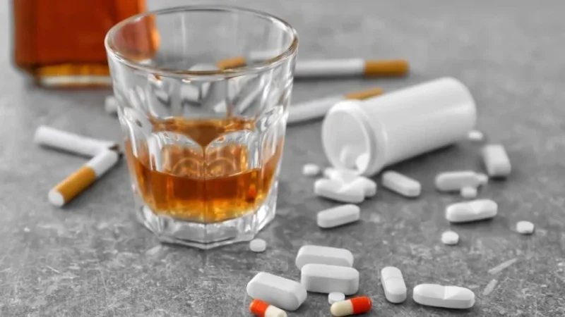 Veja 10 remédios que não podem ser misturados com álcool