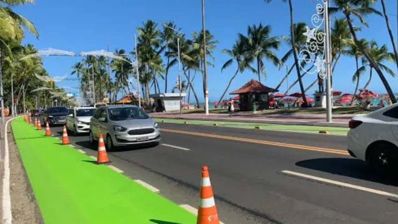 Justiça determina suspensão da faixa verde na orla e autoriza estacionamento de veículos na Sílvio Viana
