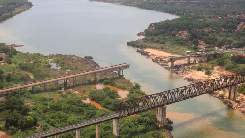 Renan Filho assume compromisso de reconstruir ponte entre Maranhão e Tocantins