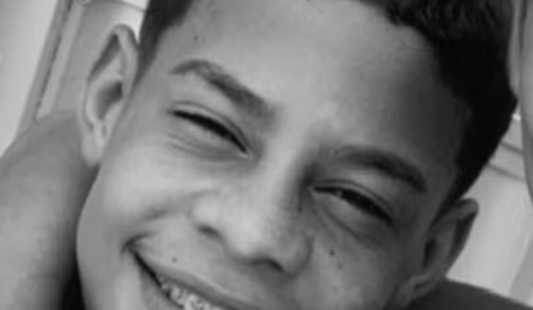 Morre adolescente que estava na moto com jogador do CSA durante acidente na AL-101 Norte