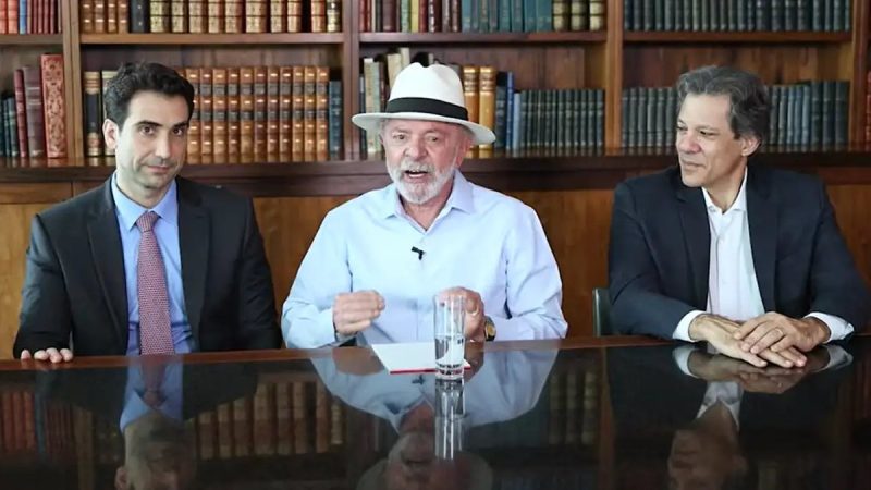 Lula diz que governo não vai interferir em nova gestão do BC