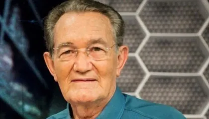 Léo Batista, a ‘voz marcante’ do jornalismo brasileiro, morre no Rio aos 92 anos
