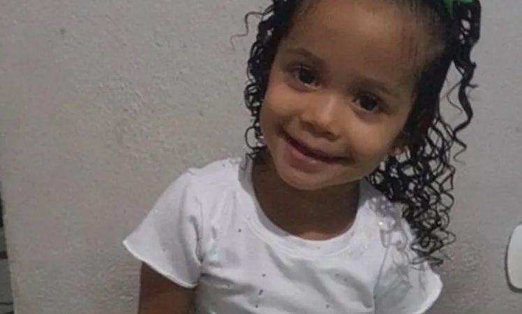 Suspeito de matar menina de três anos baleada dentro de casa é identificado, diz SSP