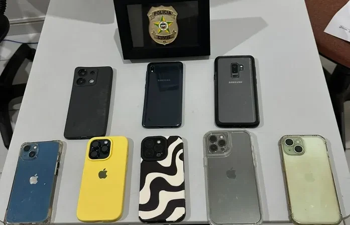 Polícia recupera celulares furtados em casa de festas em Maceió