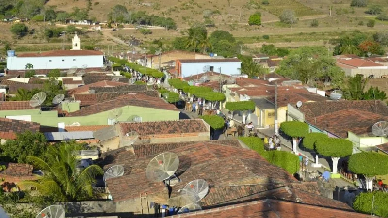 Homem é preso em flagrante após convidar crianças para entrar em casa e assediar uma delas, em Olivença