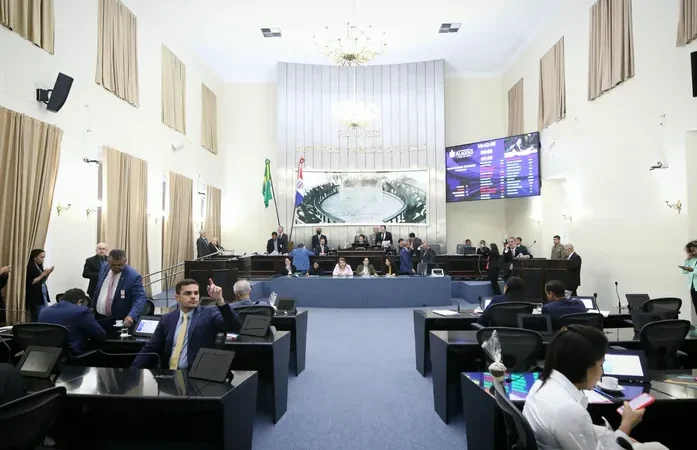 Veja por que a redução de vagas na Assembleia Legislativa apavora os atuais deputados