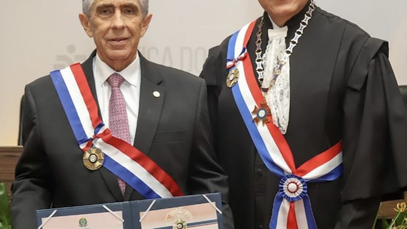 Desembargador Orlando Rocha recebe maior honraria do TRT/AL